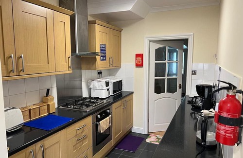 Mayfield Haus | Cosy Rooms within Family Home with shared facilities