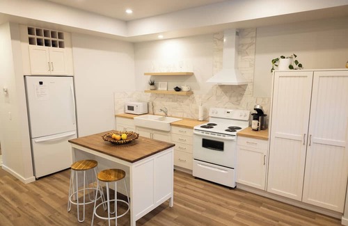 Calgary Haus | Entire 2 Bedroom Guest Suite with Laundry, Minutes from Bragg Creek!