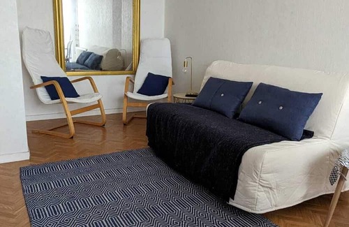 Luc-sur-Mer Wohnung | 2 minutes walk from the beach, F2 in mezannine