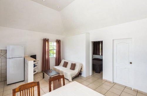 Flamands Wohnung | 1 Bed Apartment Bungalow hansen 1 in Colombier