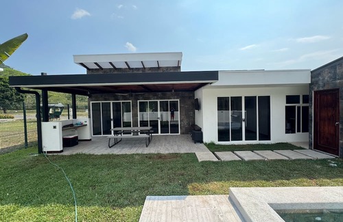 Tarcoles Haus | Casa Kai, a house with everything around it: mountains, beaches, tranquility...
