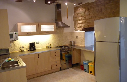 San Ginesio Wohnung | Spacious 2-bedroom apartment with wonderful views of the Sibillini Mountains