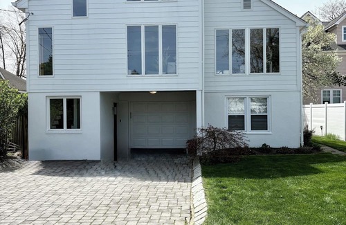 Avon Haus | Modern 4-bdrm family beach house with WiFi, Central AC in the heart of Bay Head