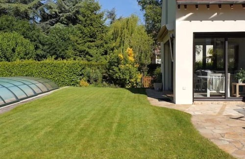 Saint-Fargeau-Ponthierry Haus | Near Paris, Fontainebleau, Barbizon, Spacious