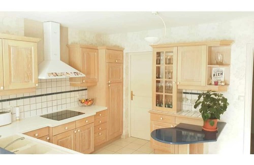 Saint-Fargeau-Ponthierry Haus | Near Paris, Fontainebleau, Barbizon, Spacious