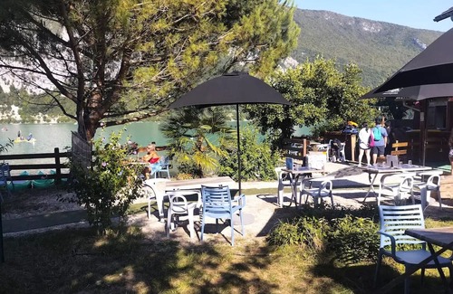 Novalaise Kabine | 3-person caravan