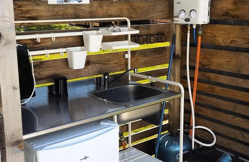 Novalaise Kabine | 3-person caravan