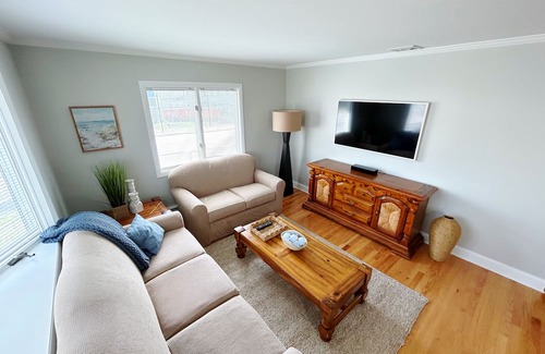 Bristol Haus | Coastal&Historic Charm - Short Walk to the Heart of Bristol and local favorites!