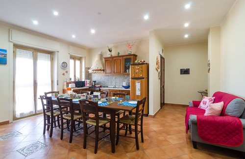 Coste Wohnung | Casa Aurora a stone's throw from the railway