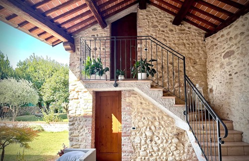 Pove del Grappa Wohnung | Charming 2-bedroom apartment with WiFi, AC in awesome Pove del Grappa!