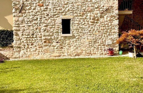 Pove del Grappa Wohnung | Charming 2-bedroom apartment with WiFi, AC in awesome Pove del Grappa!