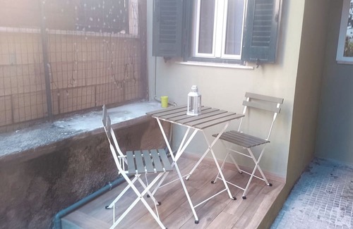 Cerreto Wohnung | Delightful studio apartment in the center of Ladispoli near the beach