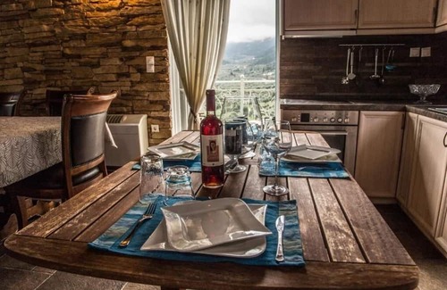 Vathy Haus | Portolos House: Escape to Ithaca