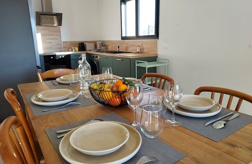 Peyrins Haus | Gîte for 6 people, 3 bedrooms, quiet location, 1h1