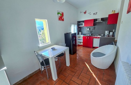 La Robine-sur-Galabre Wohnung | Apartment in Provence in a quiet area with mountai