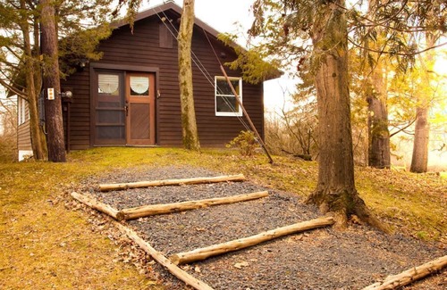 Saugerties Hütte | Charming 1-bedroom cottage with WiFi and AC in Saugerties