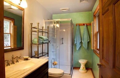 Saugerties Hütte | Charming 1-bedroom cottage with WiFi and AC in Saugerties