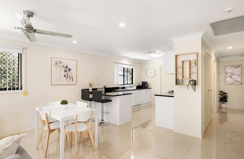 Sunnybank Wohnung | Smart Suites Self Check-in Apartments - 144 Dixon