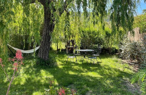 Saint-Privat Haus | Comfortable gîte in a quiet, green setting. With swimming pool