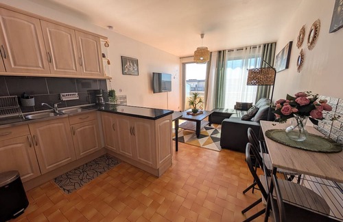 Port-la-Nouvelle Wohnung | Moderne T3-Wohnung 5/6 Pers. mit Pool und Parkplatz