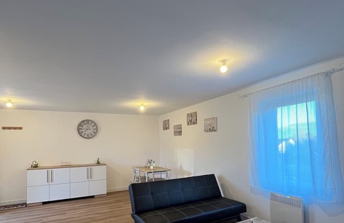 Le Breuil Wohnung | The unexpected: 2-bedroom apartment in Le Creusot / Le Breuil near Tgv station