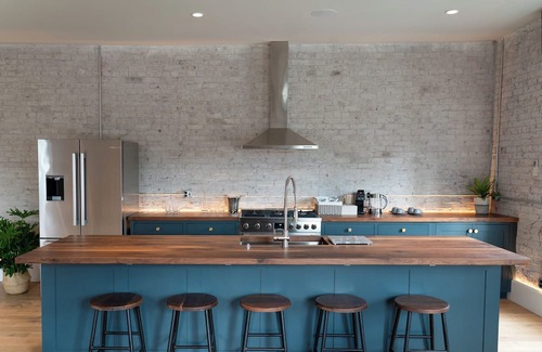 Johnstown Wohnung | Charming Industrial Chic Studio in Wonderful Johnstown, OH