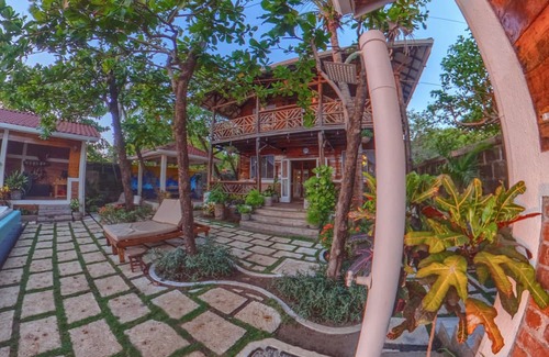 Pochomil Haus | Beachfront 1-of-a-kind house w/AC, Pool, Wifi, ATV