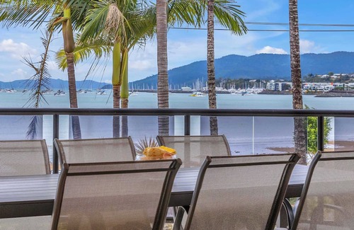 Cannonvale Wohnung | Whitsunday Escape - Beachfront Penthouse with Pool