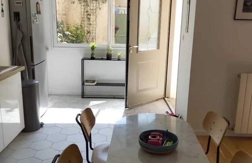 Quartier Centre Ville Haus | Homerez - Cozy house with garden in Massy