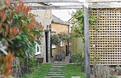 Brackley Hütte | Cute Cottage on the edge of the Cotswolds and close to everything