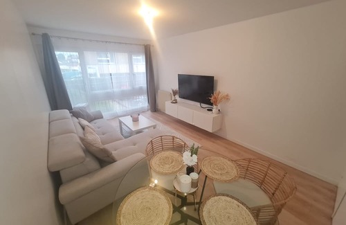 Livry-Gargan Wohnung | Beautiful, cocooning apartment. Near Paris /C.D.G /Disney