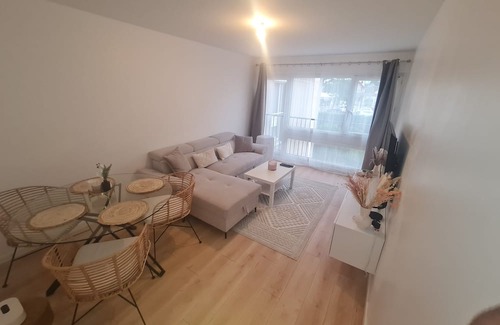 Livry-Gargan Wohnung | Beautiful, cocooning apartment. Near Paris /C.D.G /Disney