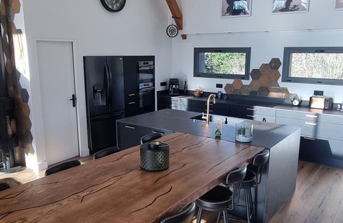 Lauraet Haus | House in the heart of nature with private pool and indoor Jacuzzi