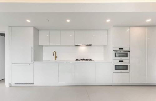 Coal Harbour Eigentumswohnung | D28 - Bold. Iconic. Unforgettable. 2BR at The Butterfly