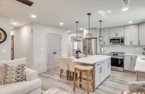 Ooltewah Haus | 5 Mi to Cambridge Square: Ooltewah Getaway!