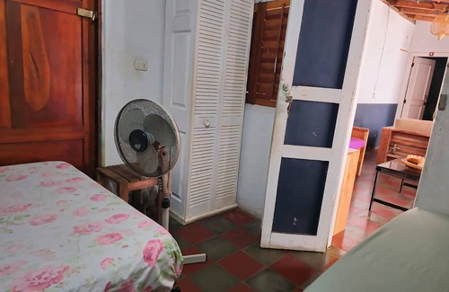 San Juan del Sur Kabine | Old style 8 rooms lodge with BIG common areas in the famous fishing Village SJDS