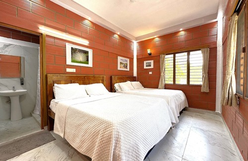 Coimbatore Sonstige | Charming 2-bedroom farmhouse with WiFi, AC in pristine Alanthurai, Coimbatore