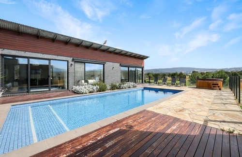 Merrijig Haus | Luxury country escape! Spectacular views, Spa, Pool, Fire pit, Spacious home
