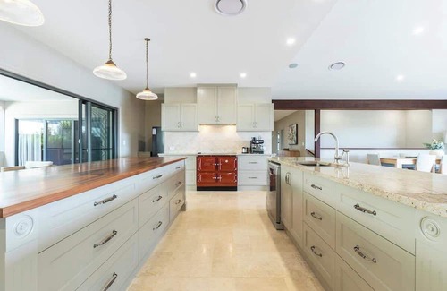 Balmoral Ridge Haus | Peaceful Hinterland Haven with Panoramic Views