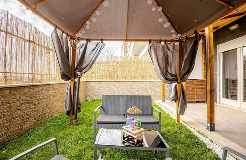 Fiumicino Wohnung | Comfort with Garden