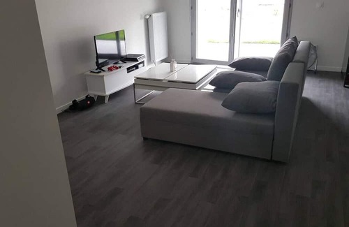 Villepinte Wohnung | Room in a shared apartment