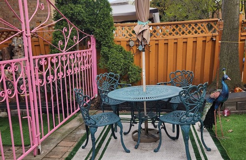 Brampton Haus | 25 minutes From YYZ Airport Luxurious 5 Bedrooms 3Bath Home with a POOL & WIFI