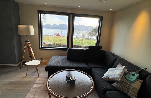 Selje Wohnung | Cozy 1-bedroom apartment in delightful Vestland with WiFi