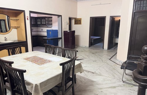 Jalandhar Haus | Spacious, comfortable and relaxation