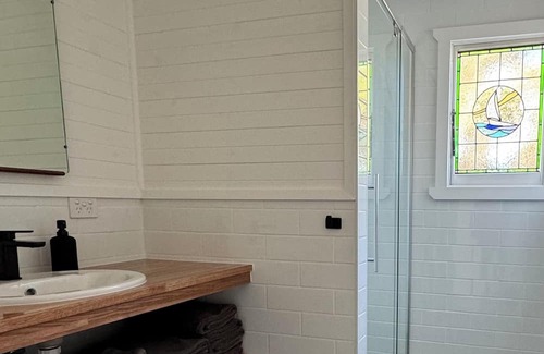 Kelso Haus | Stunning kanamaluka/Tamar River at your doorstep