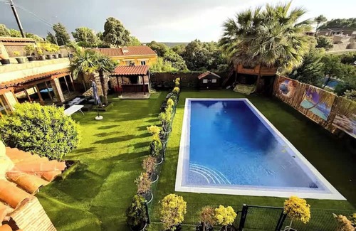 Santa Cruz del Retamar Skihütte | An environment where you can enjoy nature, on the banks of the Alberche River