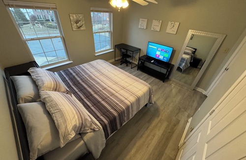 Fort Washington Haus | Spacious 5-bedroom house with WiFi, AC in charming Fort Washington