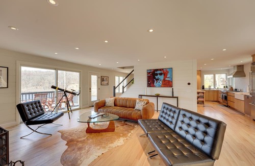 Lake Carmel Haus | Pond Views: Spacious & Quiet Carmel Hamlet Getaway