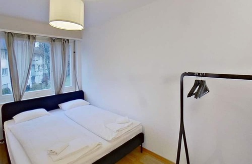 Seebach Wohnung | Practical 2-Bed Apartment Near Seebach
