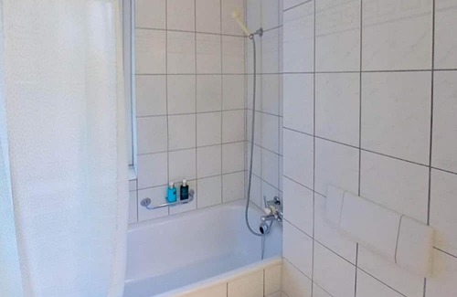 Seebach Wohnung | Practical 2-Bed Apartment Near Seebach